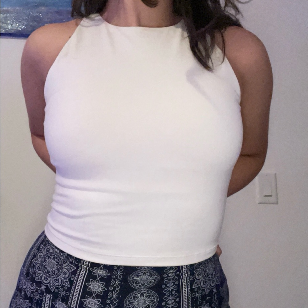 White Racerback Old Navy Activewear Crop Top Size L